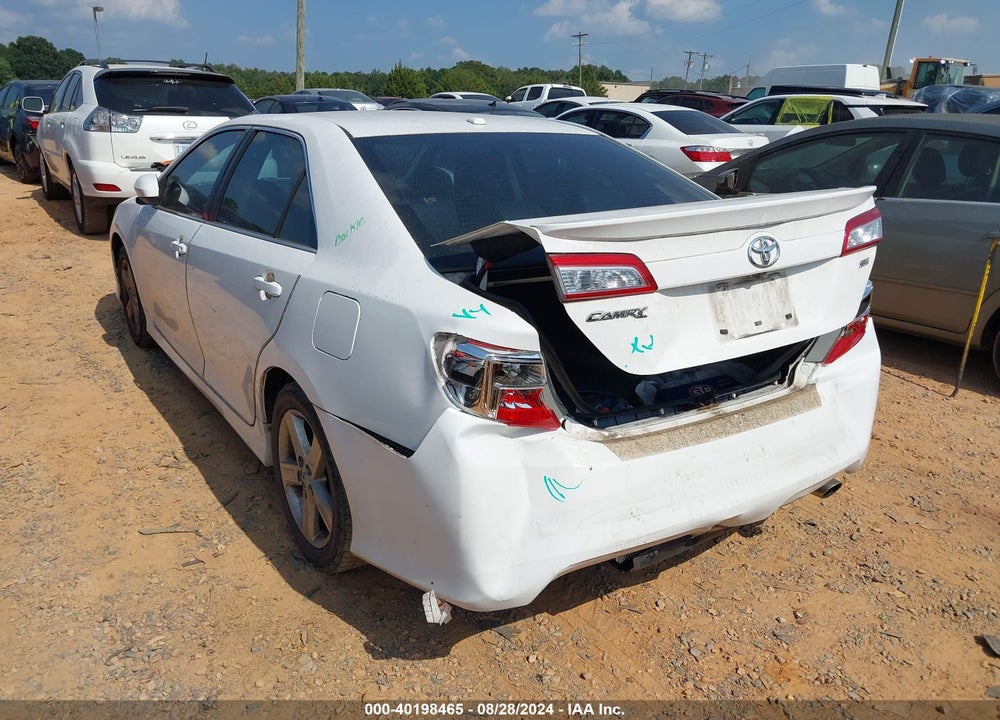 2014 TOYOTA CAMRY SE VIN: 4T1BF1FK2EU305789