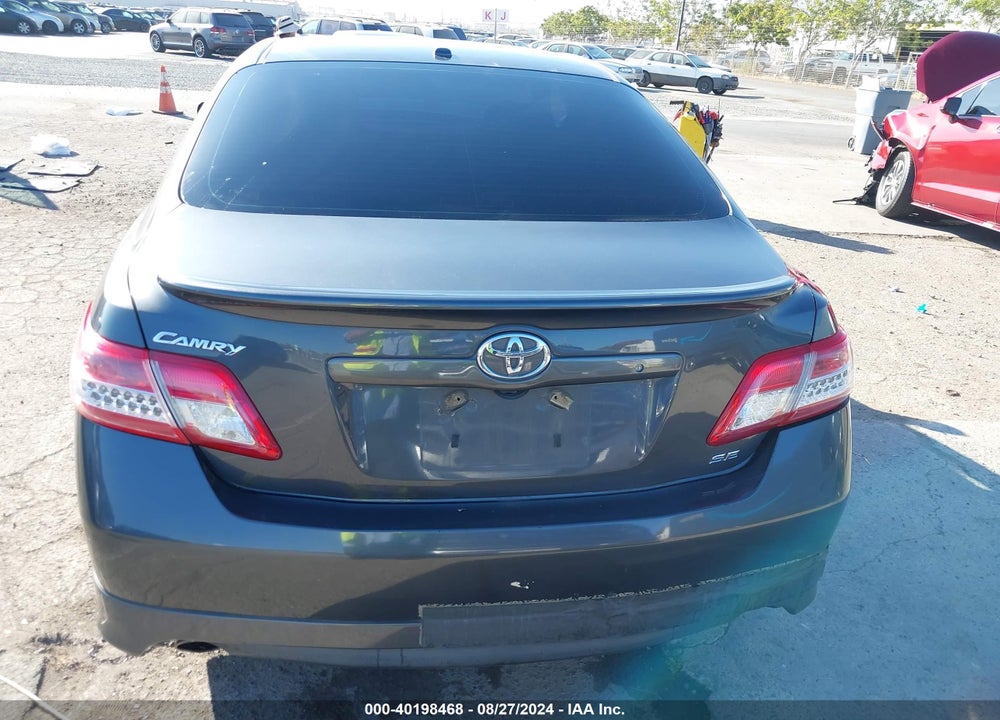2011 TOYOTA CAMRY SE VIN: 4T1BF3EK3BU195747