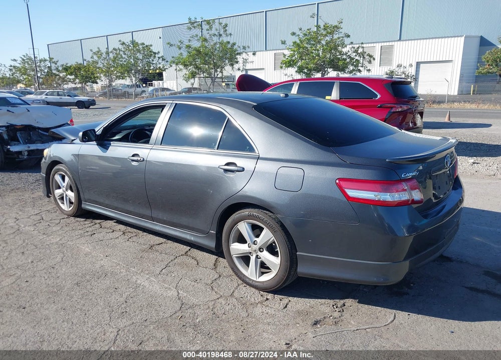 2011 TOYOTA CAMRY SE VIN: 4T1BF3EK3BU195747