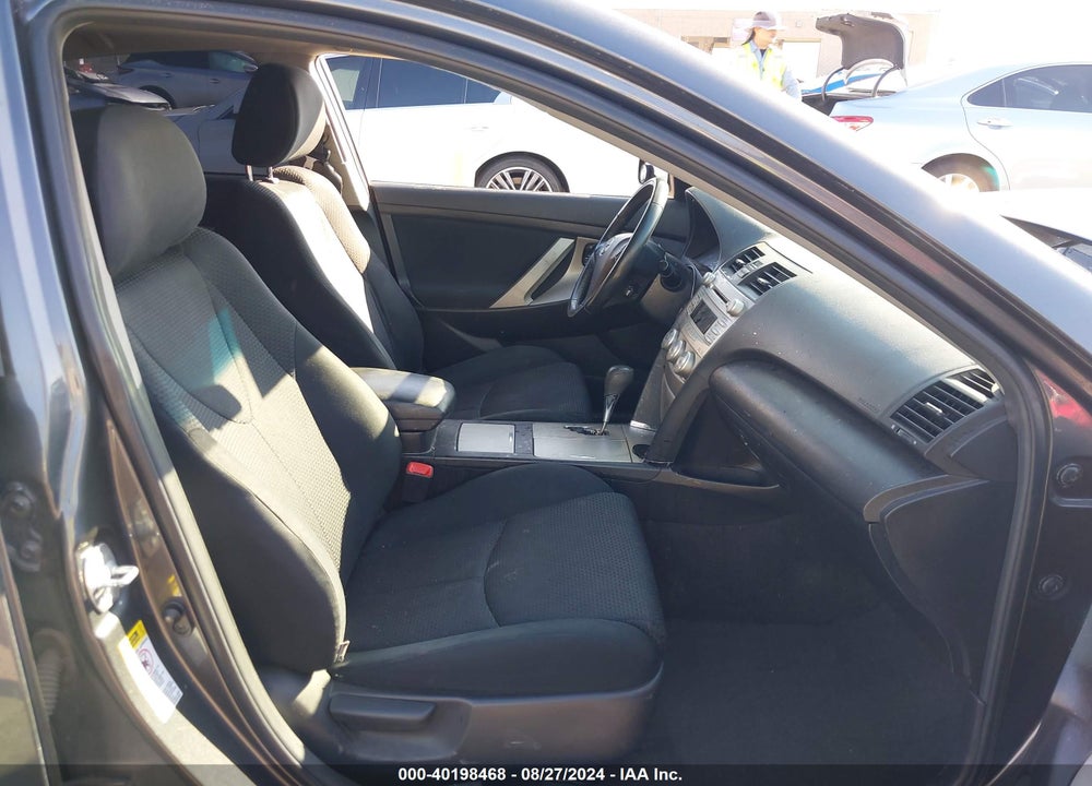 2011 TOYOTA CAMRY SE VIN: 4T1BF3EK3BU195747
