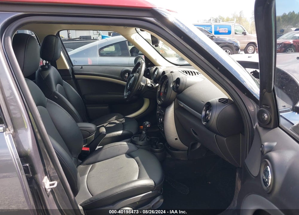 2016 MINI COUNTRYMAN COOPER S VIN: WMWZC5C51GWU03041
