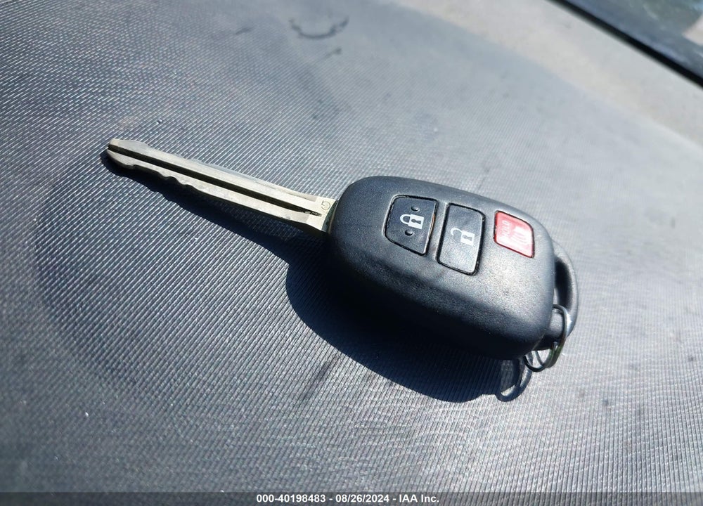 2013 TOYOTA PRIUS C TWO VIN: JTDKDTB39D1031866