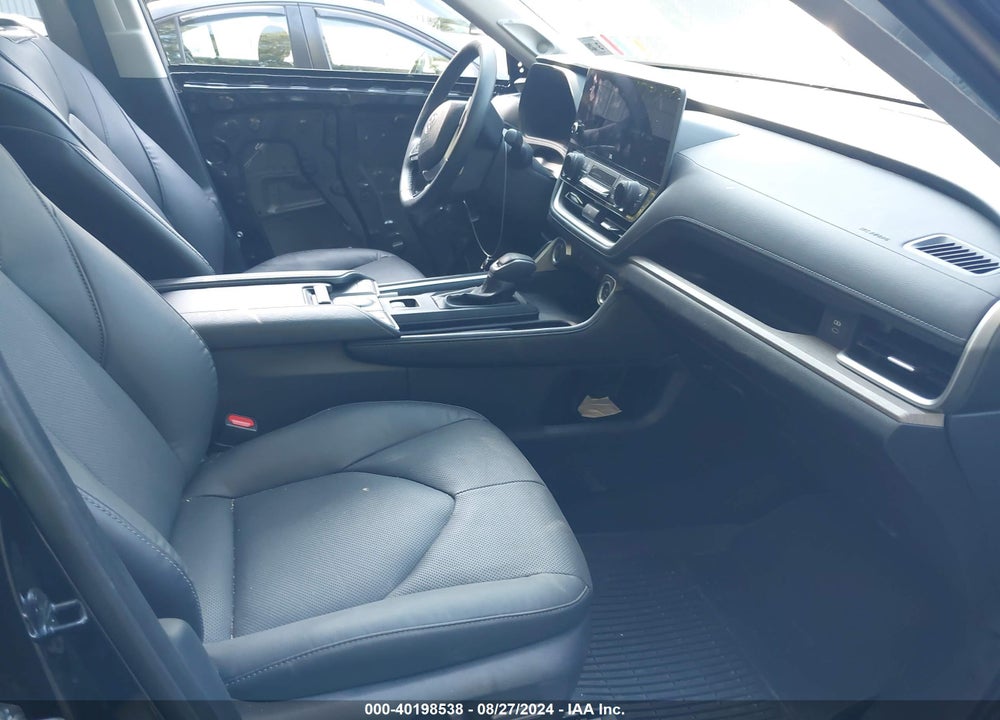 2024 TOYOTA GRAND HIGHLANDER LIMITED VIN: 5TDAAAB54RS039023
