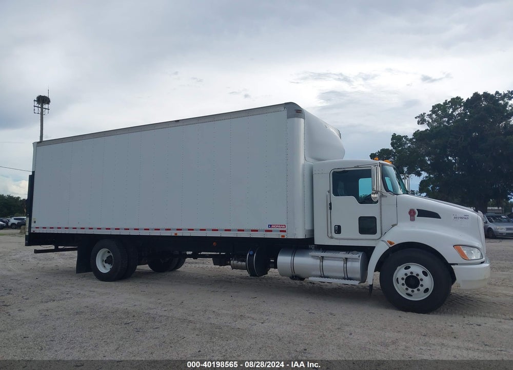 2017 KENWORTH T3 SERIES VIN: 2NKHHM6X9HM155831