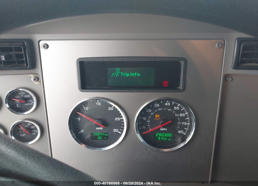 2017 KENWORTH T3 SERIES VIN: 2NKHHM6X9HM155831