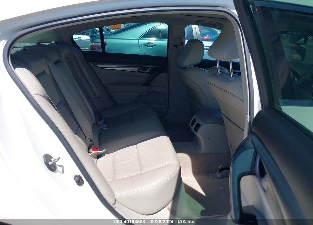 2010 ACURA TL 3.5 VIN: 19UUA8F29AA025501