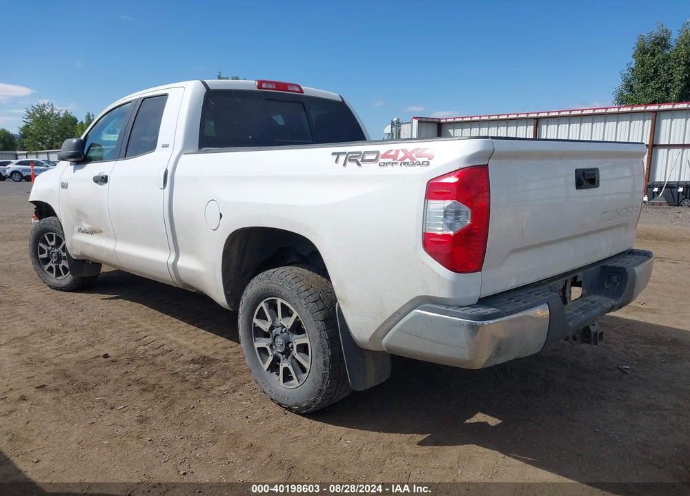 2016 TOYOTA TUNDRA SR5 5.7L V8 VIN: 5TFUY5F16GX565619