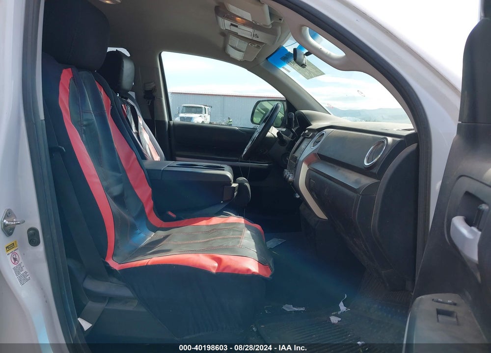 2016 TOYOTA TUNDRA SR5 5.7L V8 VIN: 5TFUY5F16GX565619
