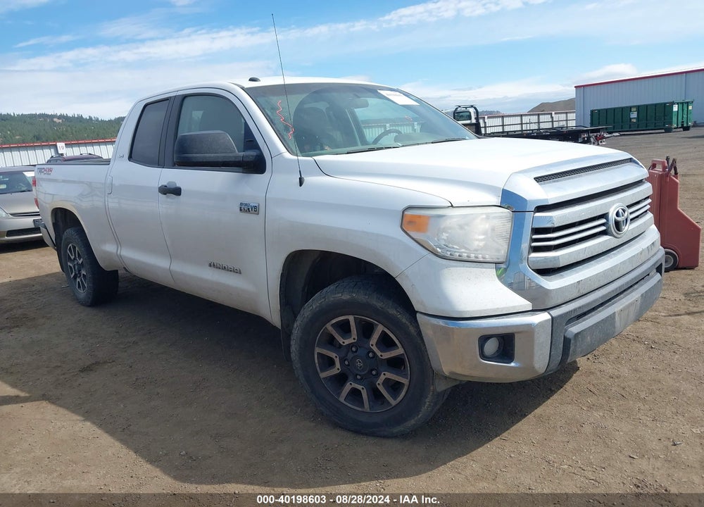 2016 TOYOTA TUNDRA SR5 5.7L V8 VIN: 5TFUY5F16GX565619