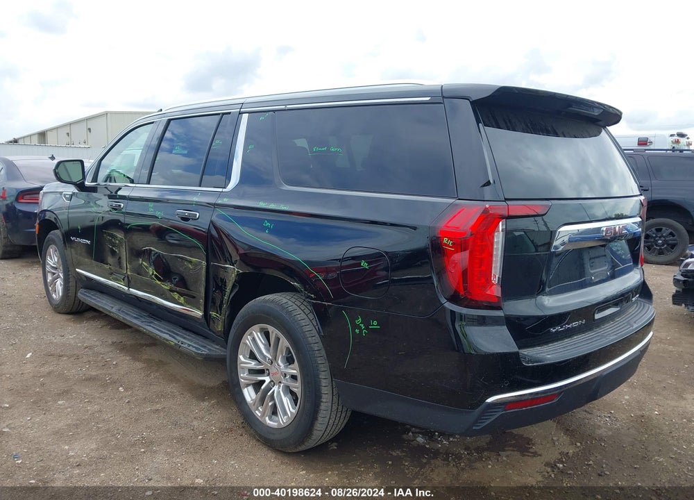 2022 GMC YUKON XL 4WD SLT VIN: 1GKS2GKD3NR185034