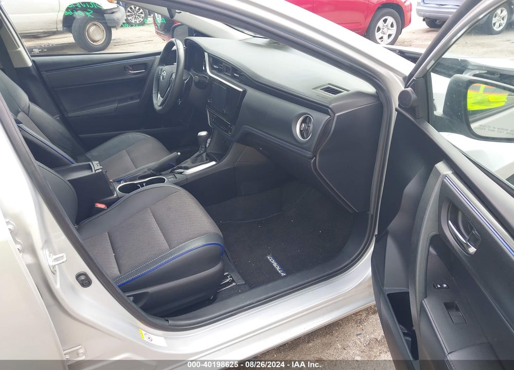 2018 TOYOTA COROLLA SE VIN: 2T1BURHE6JC054606