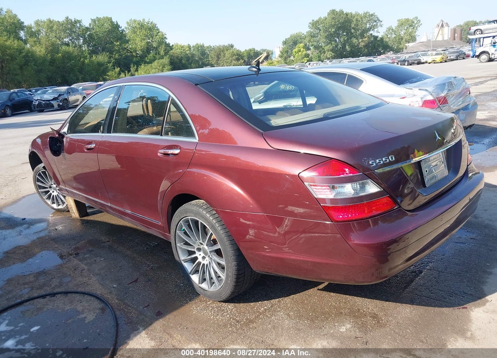 2007 MERCEDES-BENZ S 550 VIN: WDDNG71X37A147395