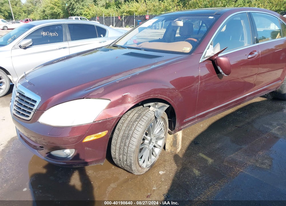 2007 MERCEDES-BENZ S 550 VIN: WDDNG71X37A147395