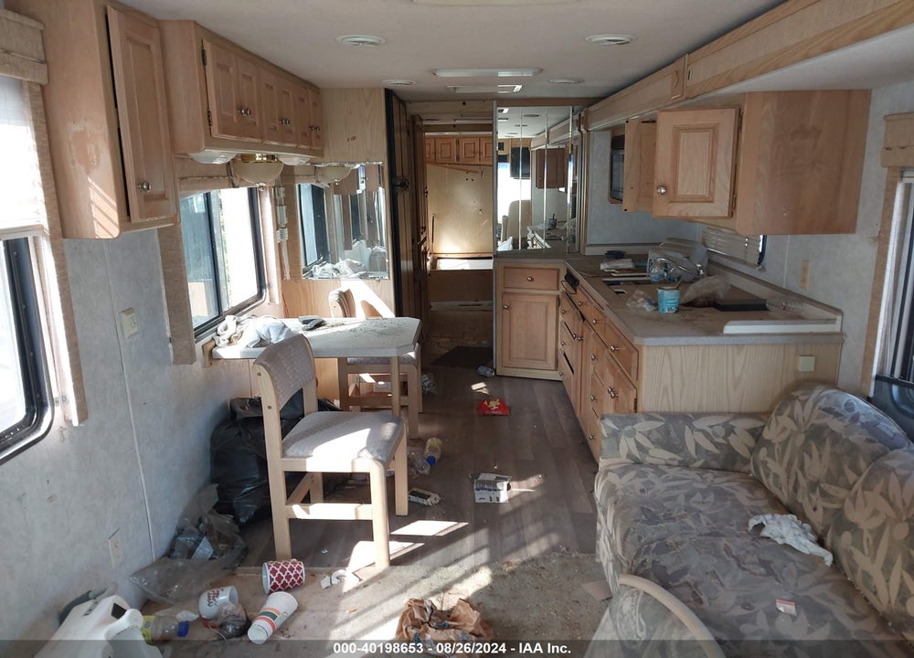 1999 ROADMASTER RAIL DYANASTER VIN: 1RF120413X2006061