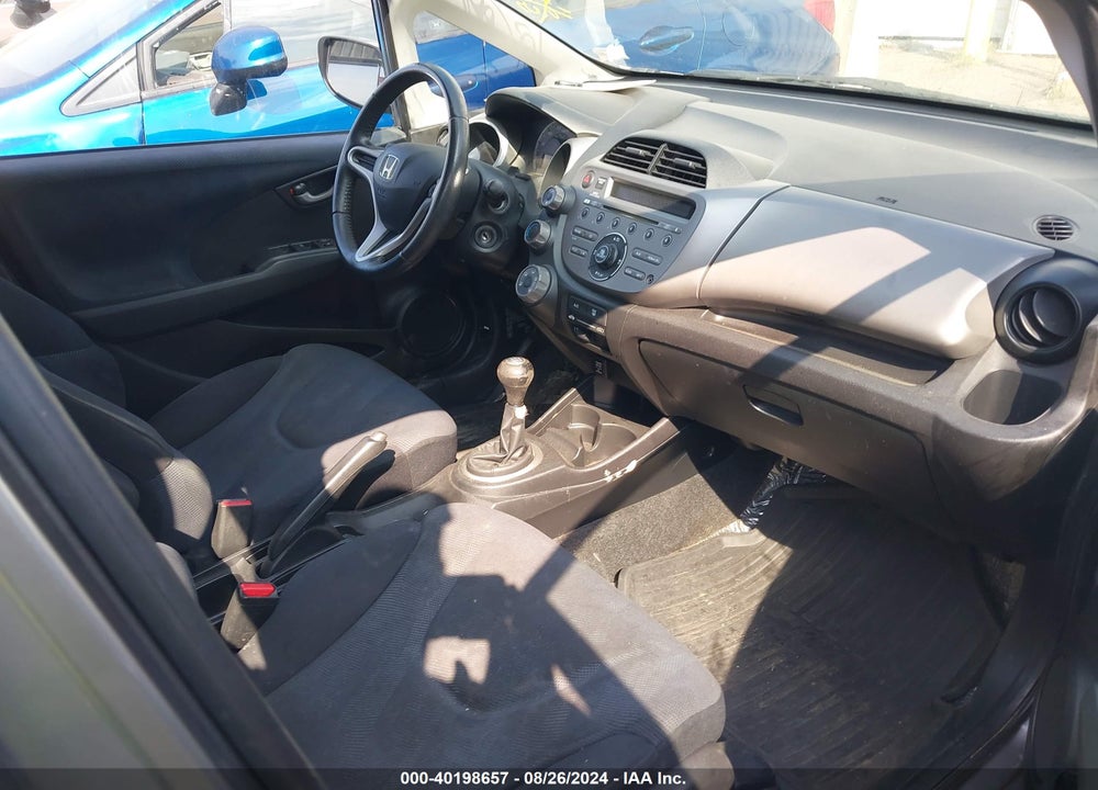 2010 HONDA FIT SPORT VIN: JHMGE8G45AS004931
