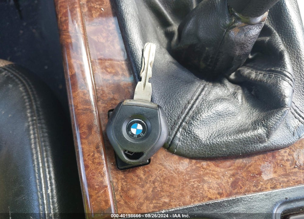 1998 BMW Z3 2.8 VIN: 4USCJ3324WLC11991