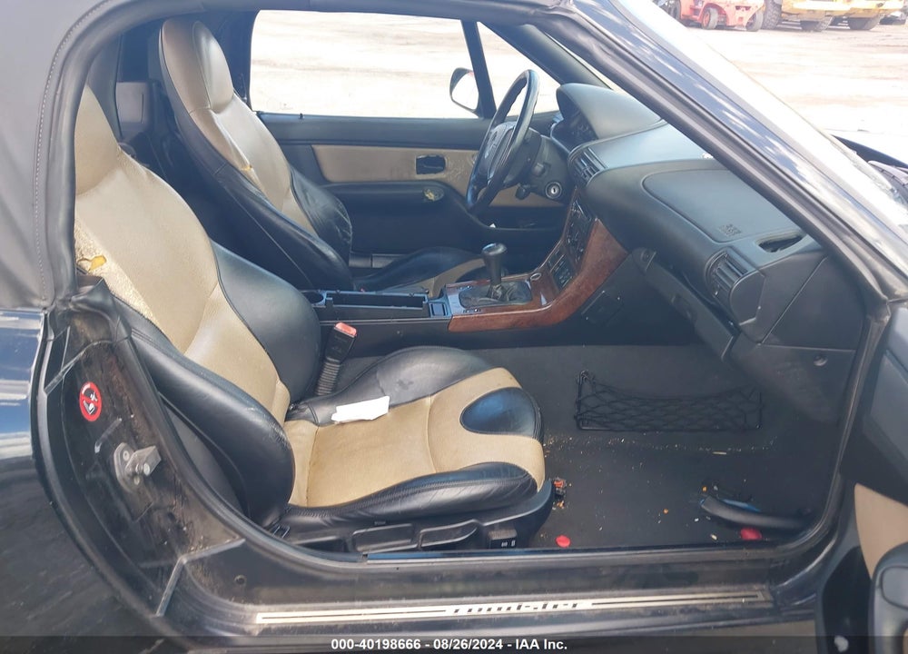 1998 BMW Z3 2.8 VIN: 4USCJ3324WLC11991