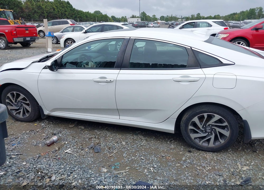2018 HONDA CIVIC EX VIN: 2HGFC2F71JH557466