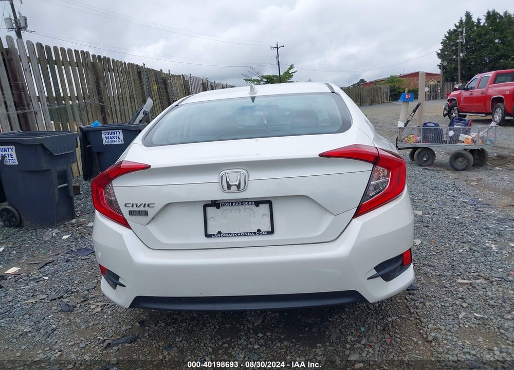 2018 HONDA CIVIC EX VIN: 2HGFC2F71JH557466