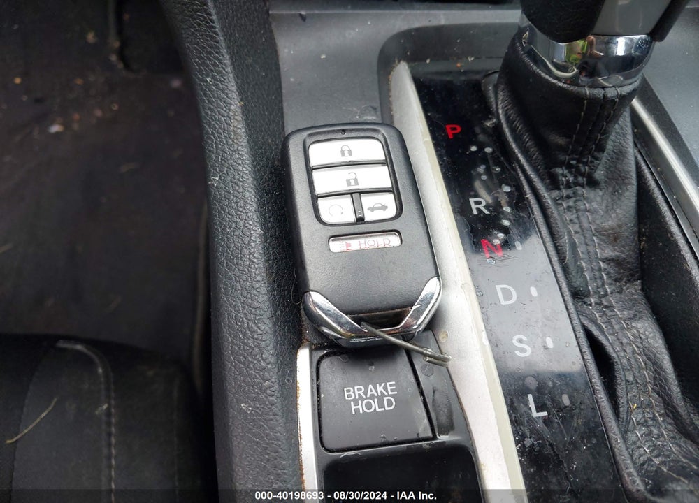 2018 HONDA CIVIC EX VIN: 2HGFC2F71JH557466