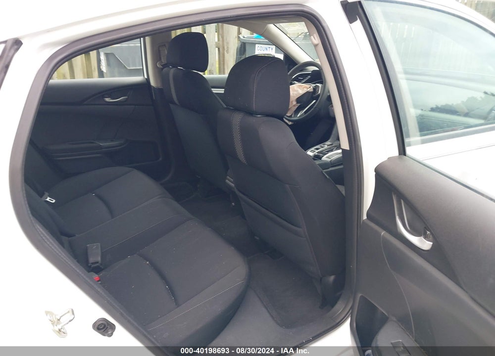 2018 HONDA CIVIC EX VIN: 2HGFC2F71JH557466