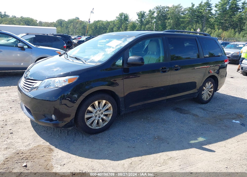 2012 TOYOTA SIENNA XLE 7 PASSENGER VIN: 5TDDK3DC1CS030868