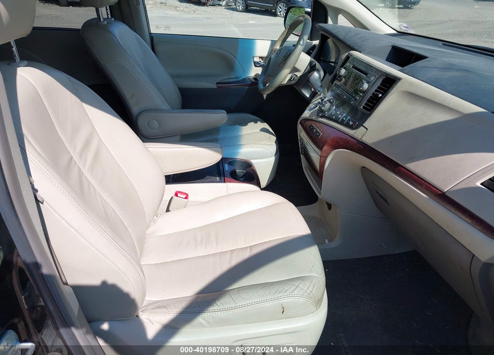 2012 TOYOTA SIENNA XLE 7 PASSENGER VIN: 5TDDK3DC1CS030868