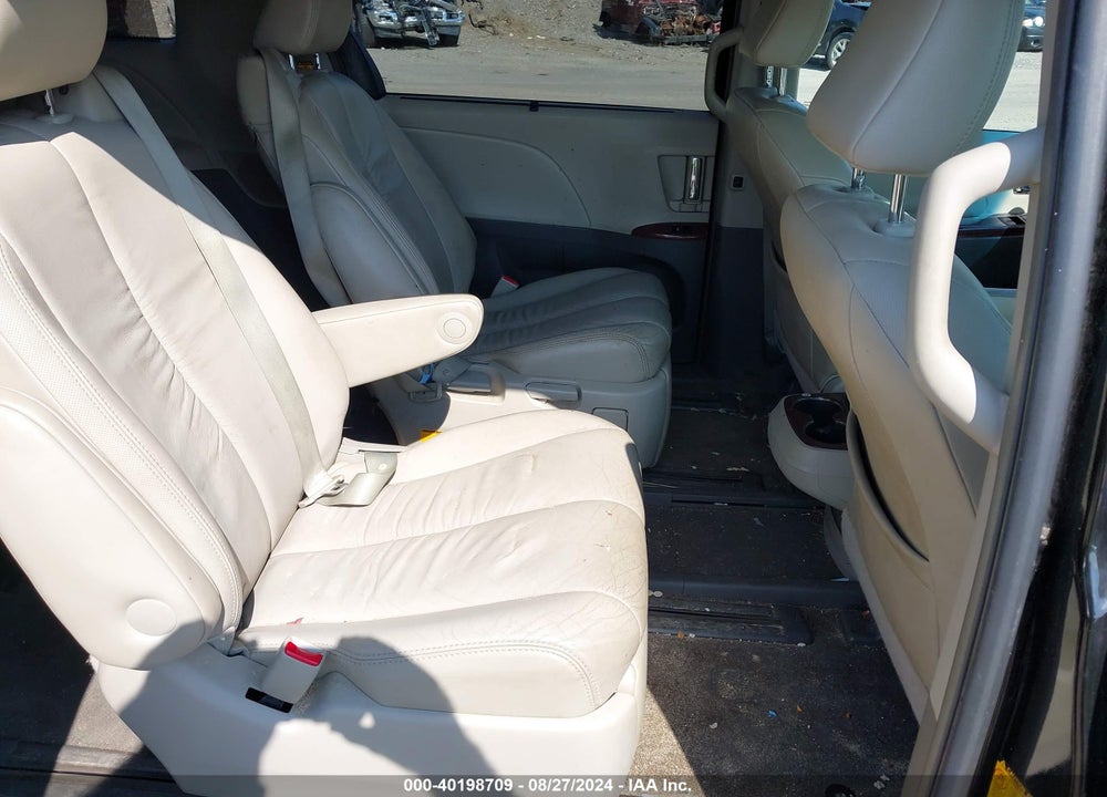 2012 TOYOTA SIENNA XLE 7 PASSENGER VIN: 5TDDK3DC1CS030868