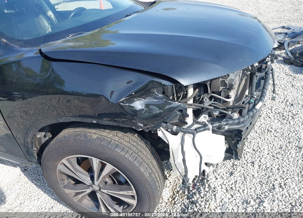 2018 NISSAN ROGUE SL VIN: JN8AT2MT8JW455208