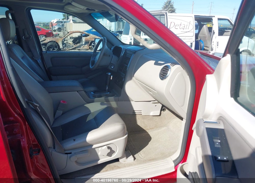 2006 FORD EXPLORER XLT VIN: 1FMEU73E06UB16774