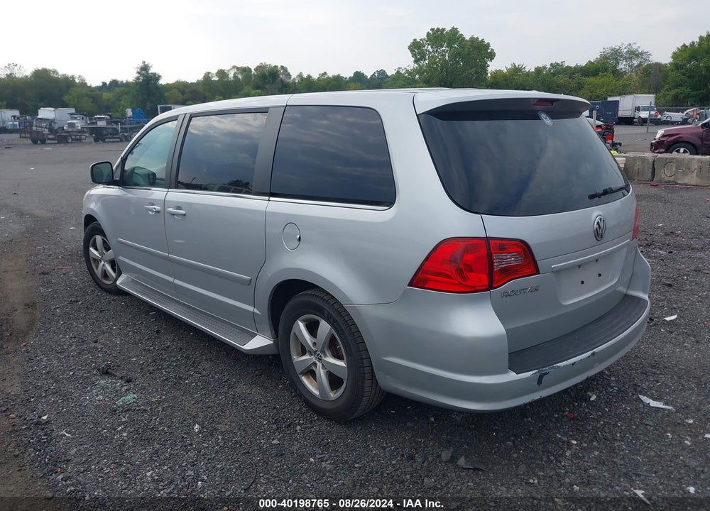 2009 VOLKSWAGEN ROUTAN SE VIN: 2V8HW34169R501634