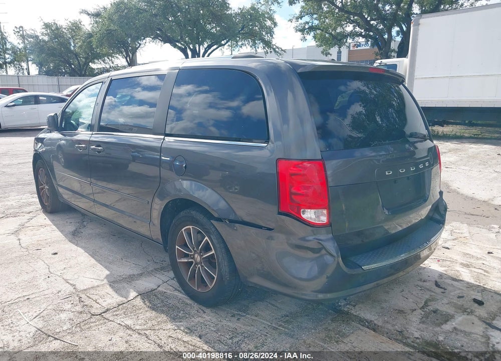 2017 DODGE GRAND CARAVAN SXT VIN: 2C4RDGCGXHR586057
