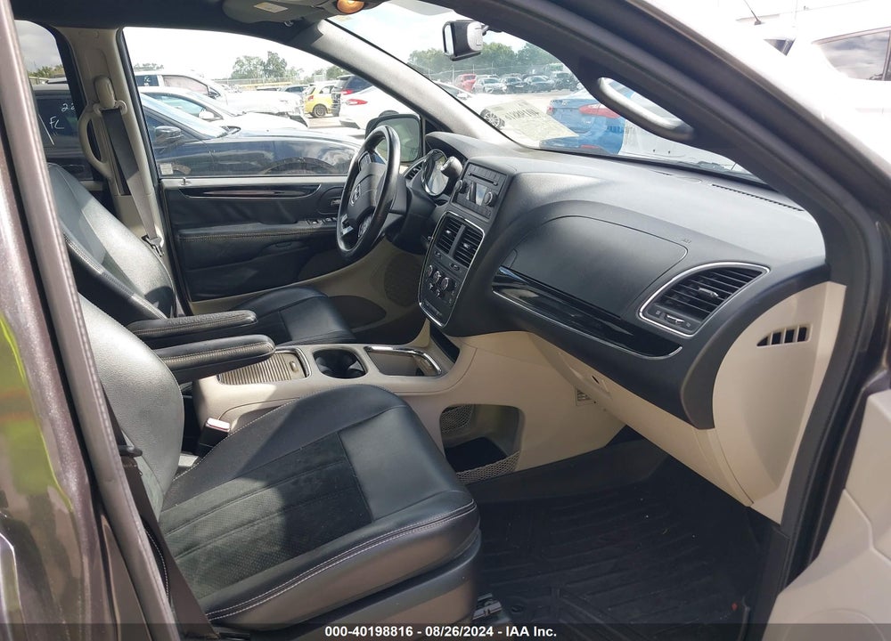 2017 DODGE GRAND CARAVAN SXT VIN: 2C4RDGCGXHR586057