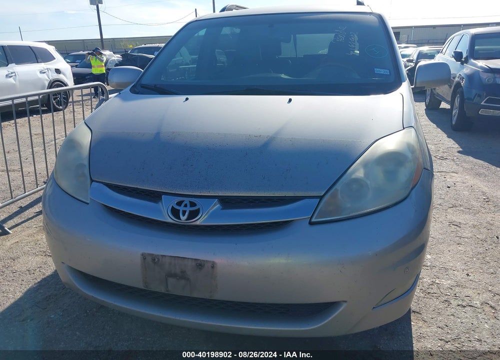 2009 TOYOTA SIENNA LIMITED VIN: 5TDZK22C89S270088