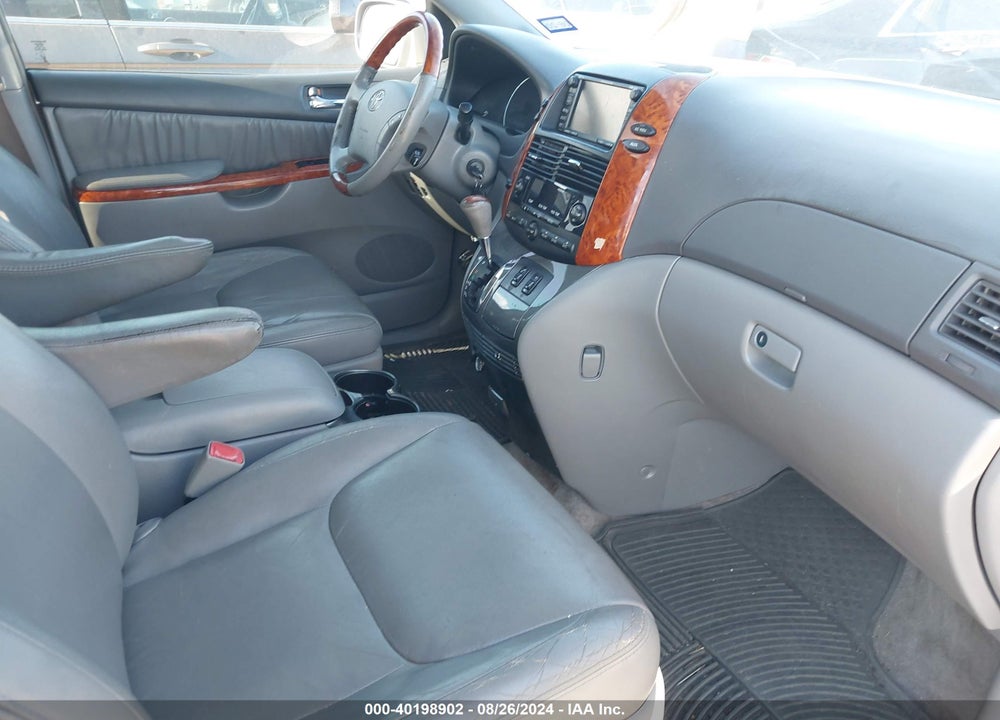 2009 TOYOTA SIENNA LIMITED VIN: 5TDZK22C89S270088
