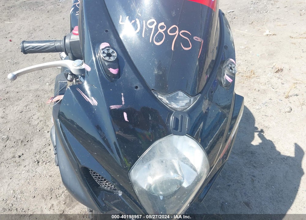 2007 SUZUKI GSX-R1000 VIN: JS1GT77A972102144