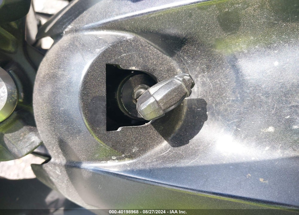 2017 KAWASAKI EX650 VIN: JKAEXEJ14HDA01952