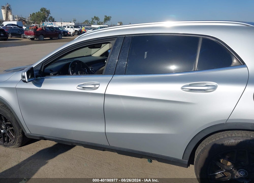 2020 MERCEDES-BENZ GLA 250 4MATIC VIN: W1NTG4GB9LU040185