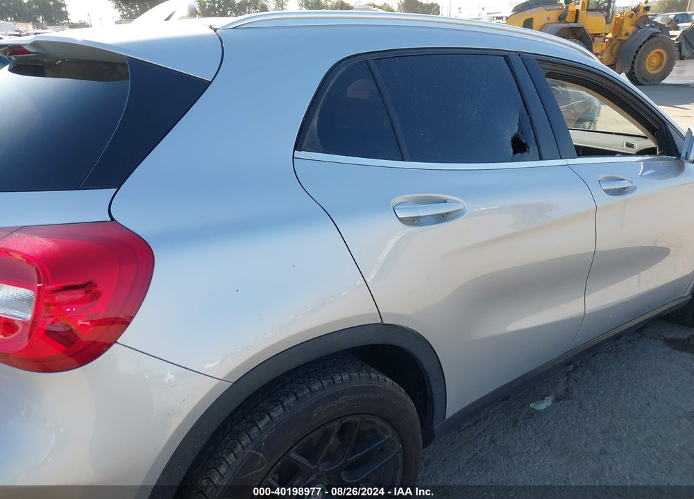 2020 MERCEDES-BENZ GLA 250 4MATIC VIN: W1NTG4GB9LU040185