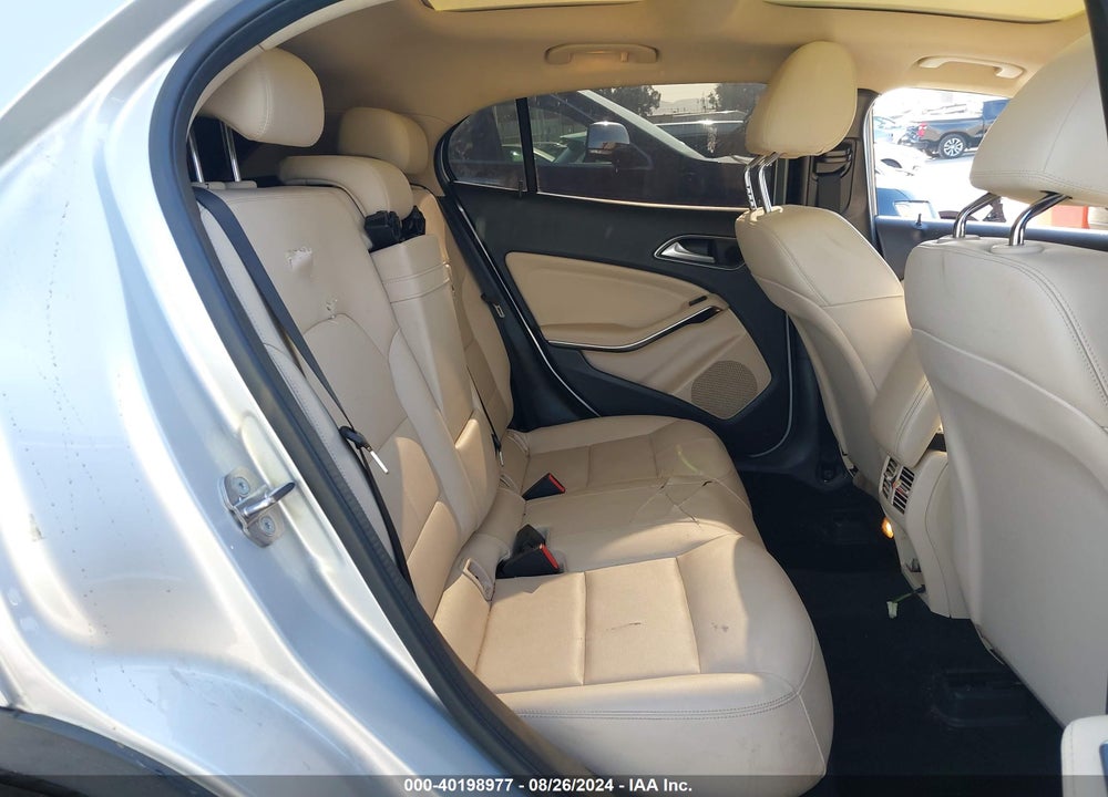 2020 MERCEDES-BENZ GLA 250 4MATIC VIN: W1NTG4GB9LU040185