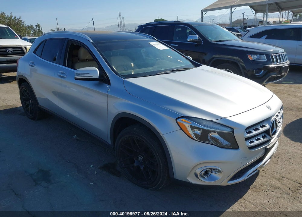 2020 MERCEDES-BENZ GLA 250 4MATIC VIN: W1NTG4GB9LU040185