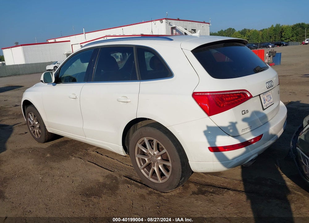 2010 AUDI Q5 3.2 PREMIUM VIN: WA1LKAFP1AA112295