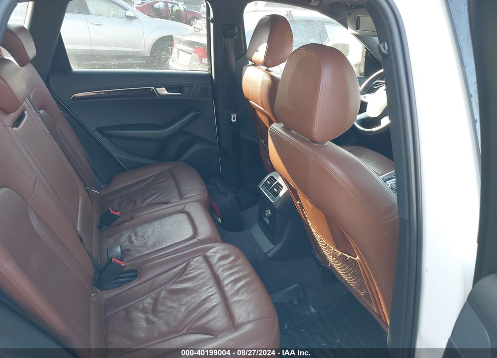 2010 AUDI Q5 3.2 PREMIUM VIN: WA1LKAFP1AA112295