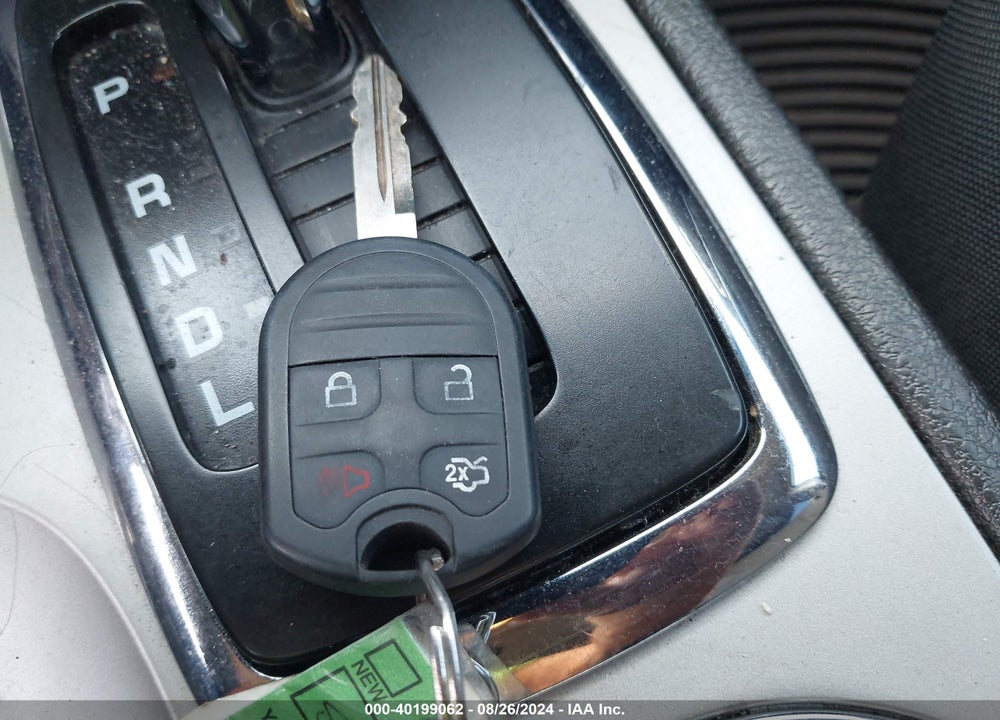 2010 FORD FUSION SE VIN: 3FAHP0HA1AR110929