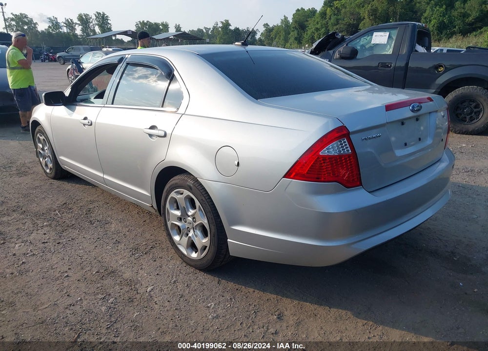 2010 FORD FUSION SE VIN: 3FAHP0HA1AR110929