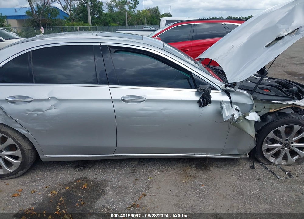 2018 MERCEDES-BENZ E 300 4MATIC VIN: WDDZF4KB4JA433558