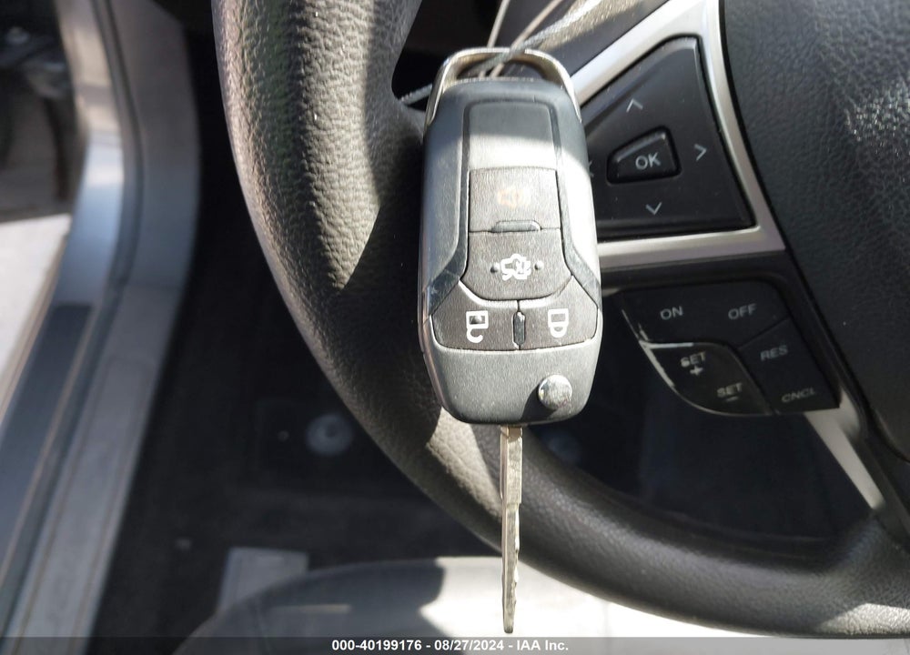 2013 FORD FUSION SE VIN: 3FA6P0H72DR303235