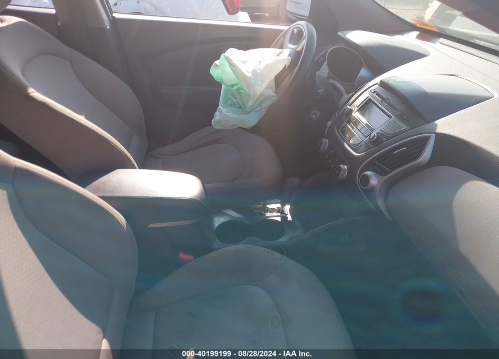 2012 HYUNDAI TUCSON VIN: KM8JT3AB0CU421061