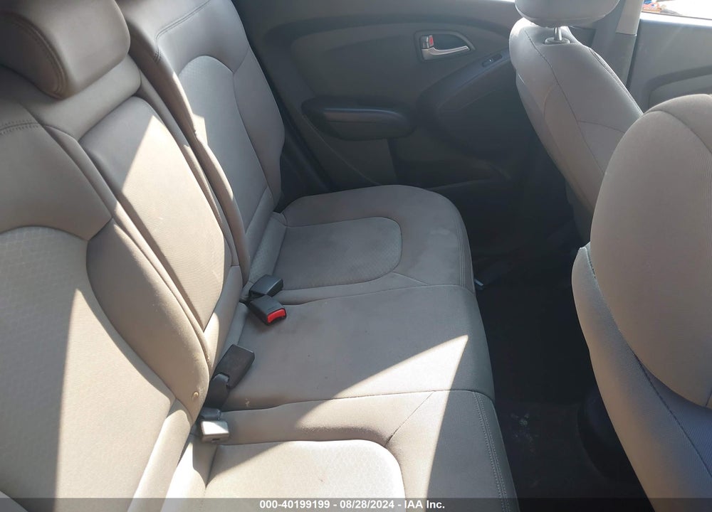 2012 HYUNDAI TUCSON VIN: KM8JT3AB0CU421061