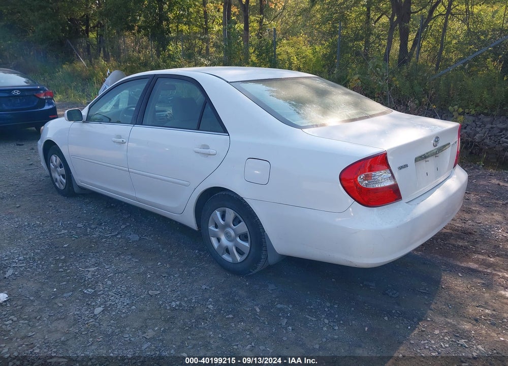 2004 TOYOTA CAMRY LE VIN: 4T1BE32KX4U284273